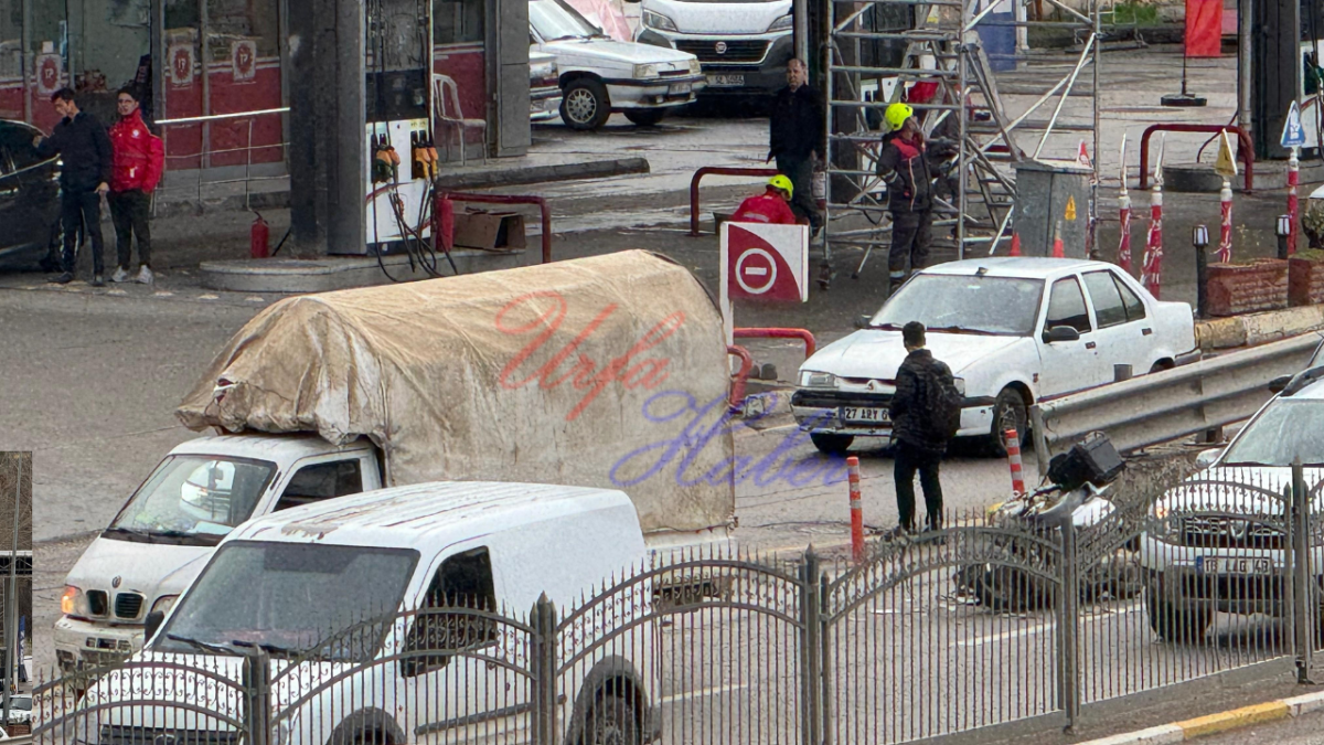 Şanlıurfa Sırrın Kavşağı’nda zincirleme kaza!