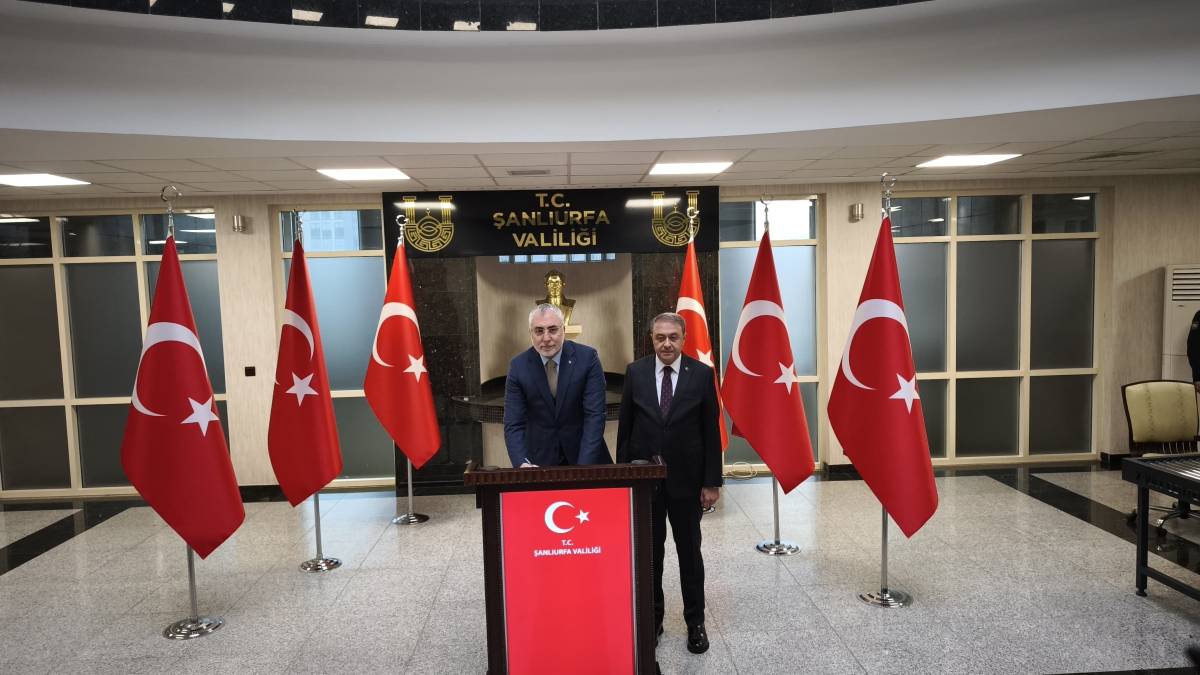 Çalışma ve Sosyal Güvenlik Bakanı Vedat Işıkhan Şanlıurfa'ya geldi
