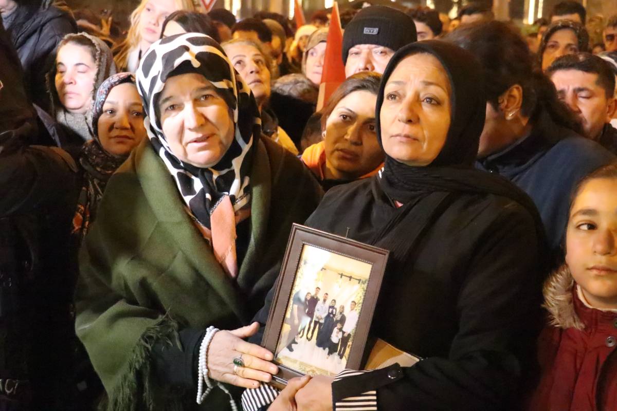 6 Şubat depremlerinin 3'üncü yıldönümünde 'sessiz' yürüyüş!