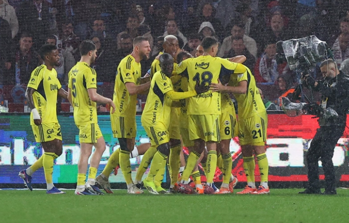 Fenerbahçe Trabzonspor'u 3-2 yendi!