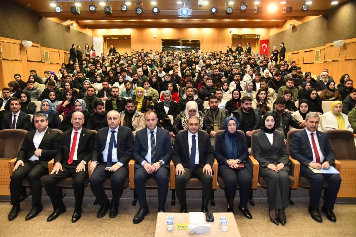 Vali Şıldak Şanlıurfa’da evlilik kredisi alan genç çiftlerle buluştu