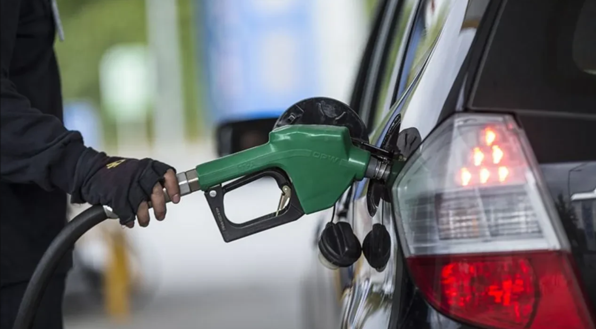 Motorine zam geldi: Akaryakıt fiyatları uçuyor!
