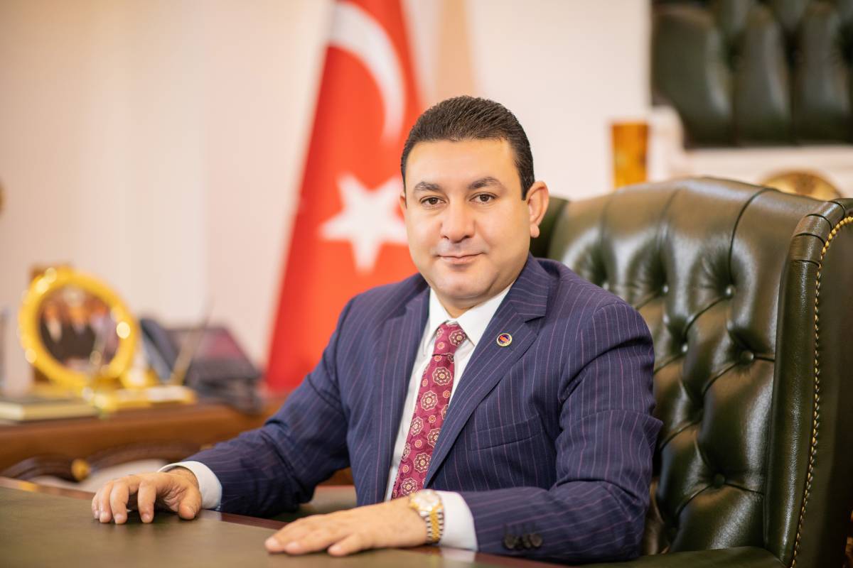 Urfa'da belediye başkanının hesabı çalındı!