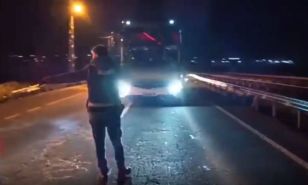 Urfa'da durdurulan otobüste çıkanlar şoke etti!