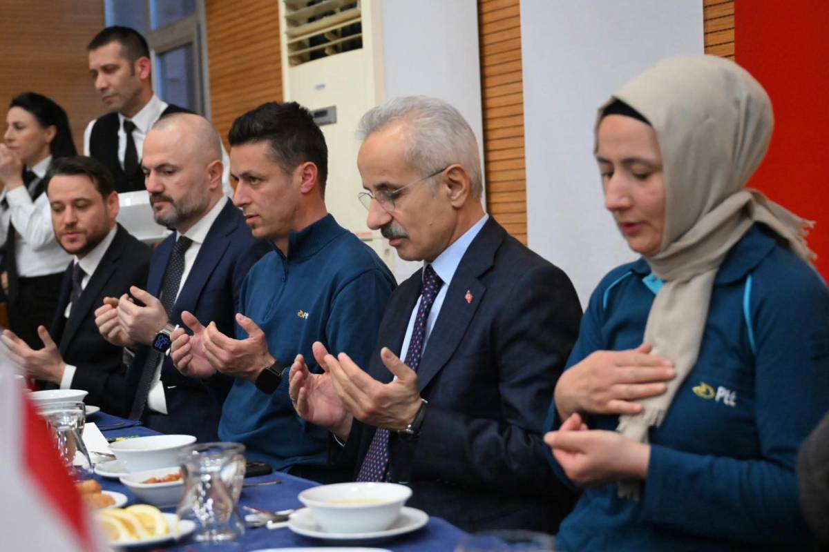 Bakan Uraloğlu: Günlük kargo kabulü tarihi seviyeye ulaştı!