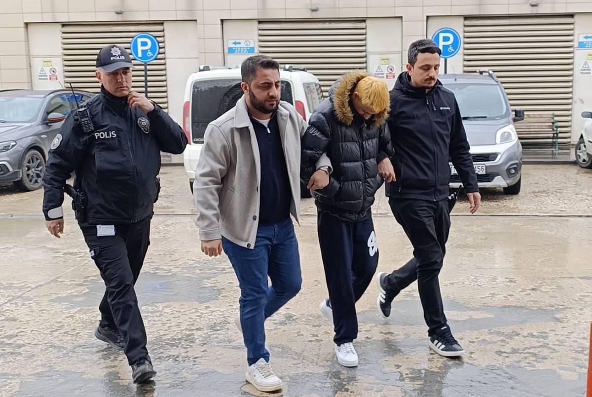 Camide yarı çıplak halde video çekip, paylaşan şüpheli yakalandı!