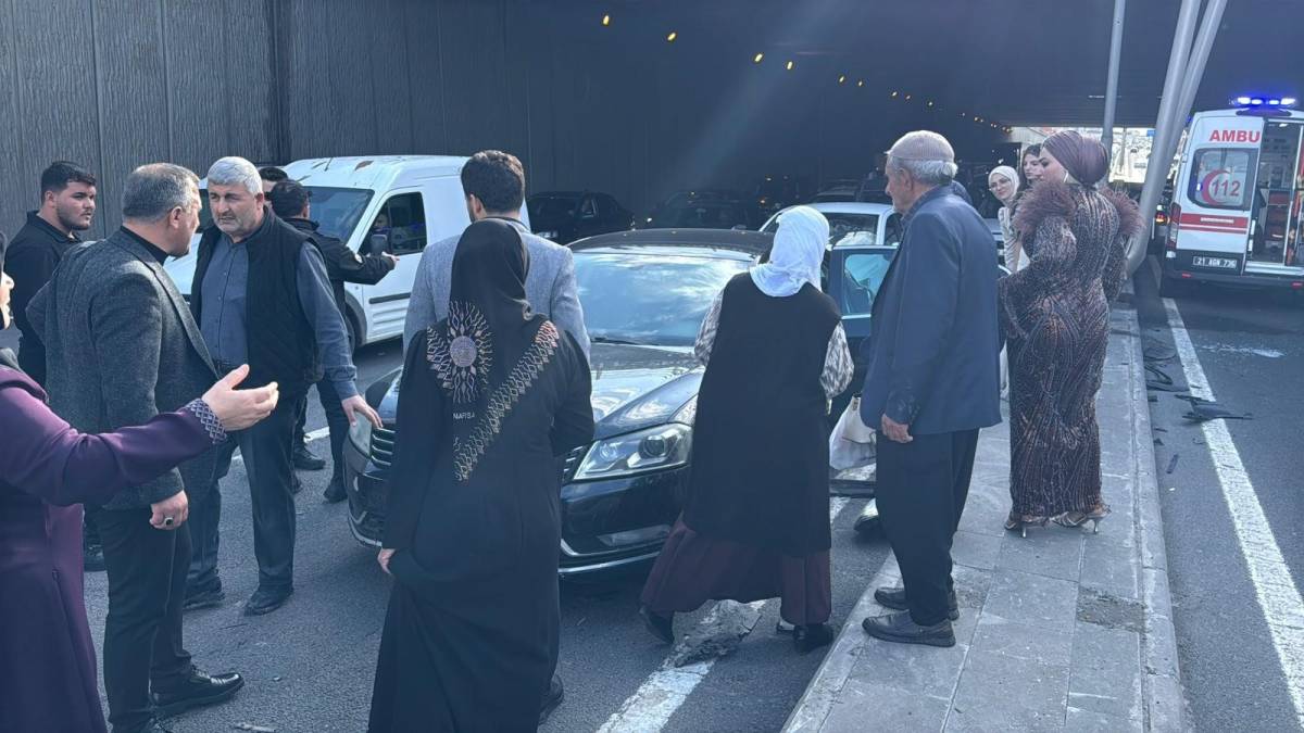 Düğün konvoyunda kaza: Çok sayıda yaralı var!