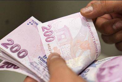 Emeklilerin maaş ödemeleri başladı!