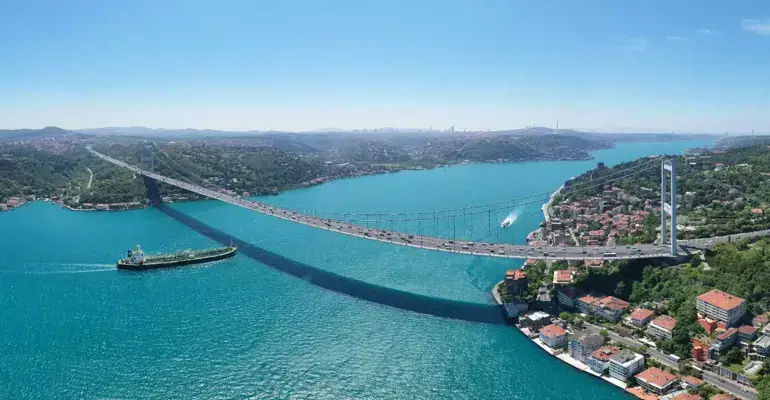 Bayramda otoyol ve köprülerden 12,3 milyon araç geçti!