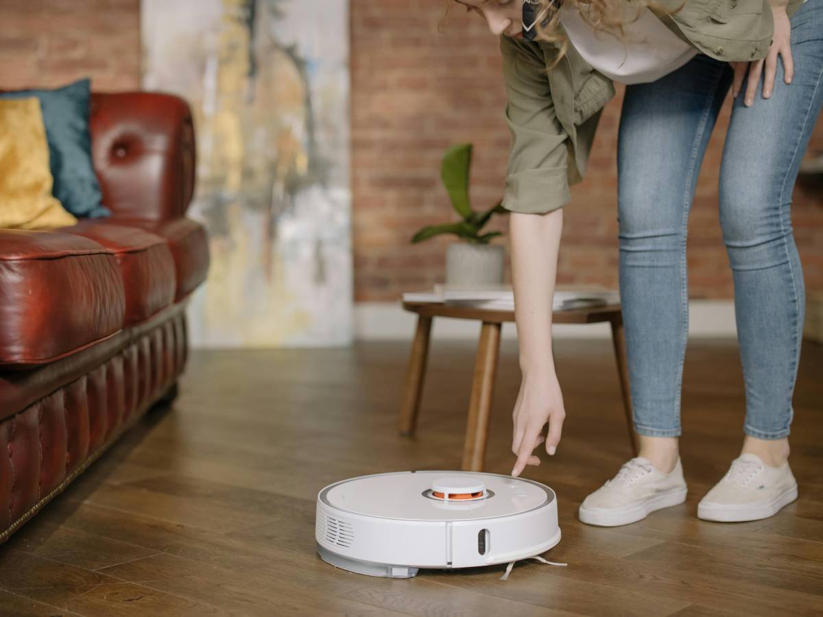 Robot süpürgelerde casusluk tehlikesi! 7 bin eve canlı sızıldı!
