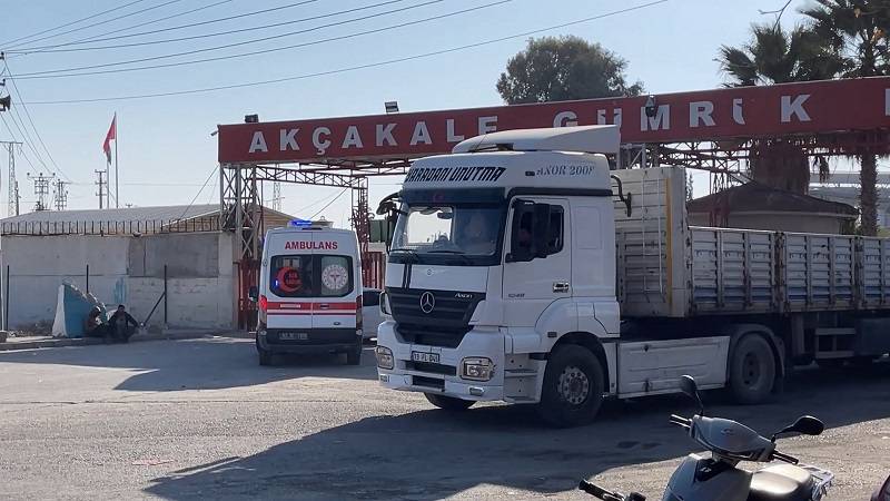 Urfa’da film gibi olay! Önünü kestiler, darp ettiler, tırı kaçırdılar!