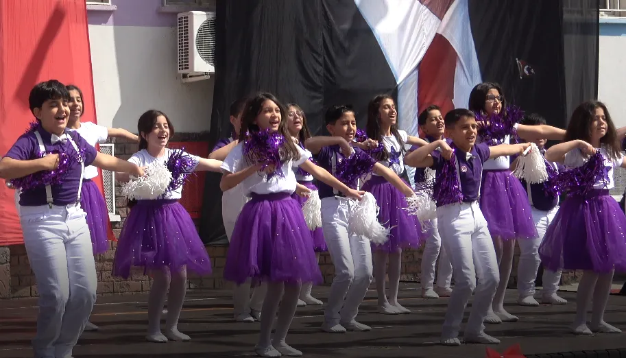 Şanlıurfa’da 23 Nisan kutlamalarında renkli görüntüler!