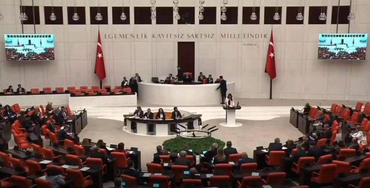 Vekil Ayan'dan yeni trafik kanununa tepki!