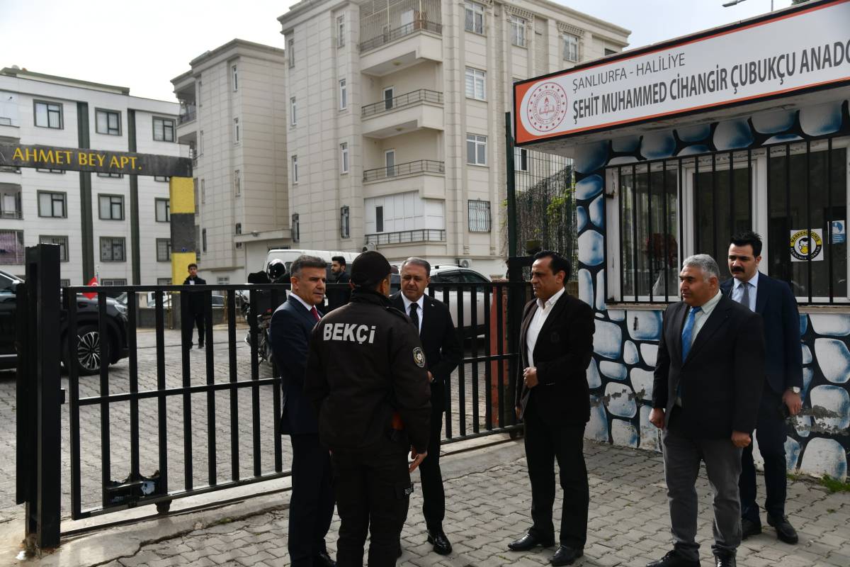 Şanlıurfa Valisi haftaya okul ziyaretleriyle başladı!