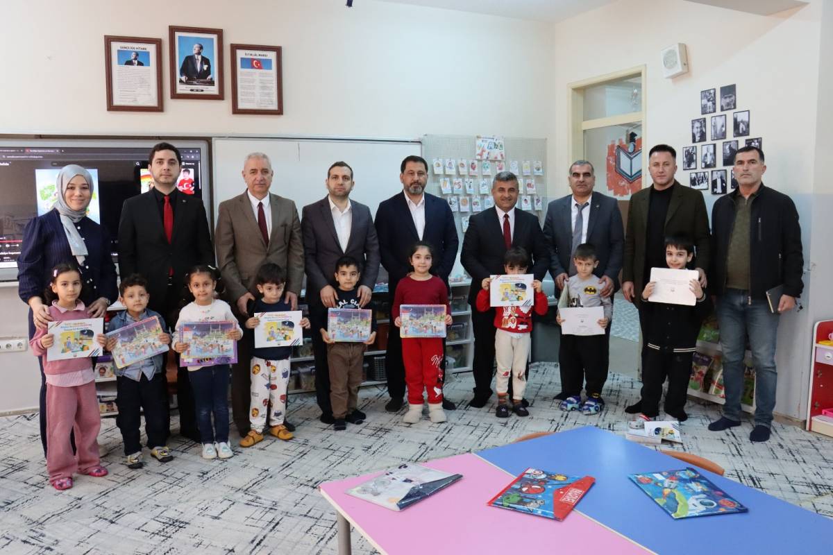 Büyükşehir'den Kütüphaneler Haftası'nda kitap okuma etkinliği!