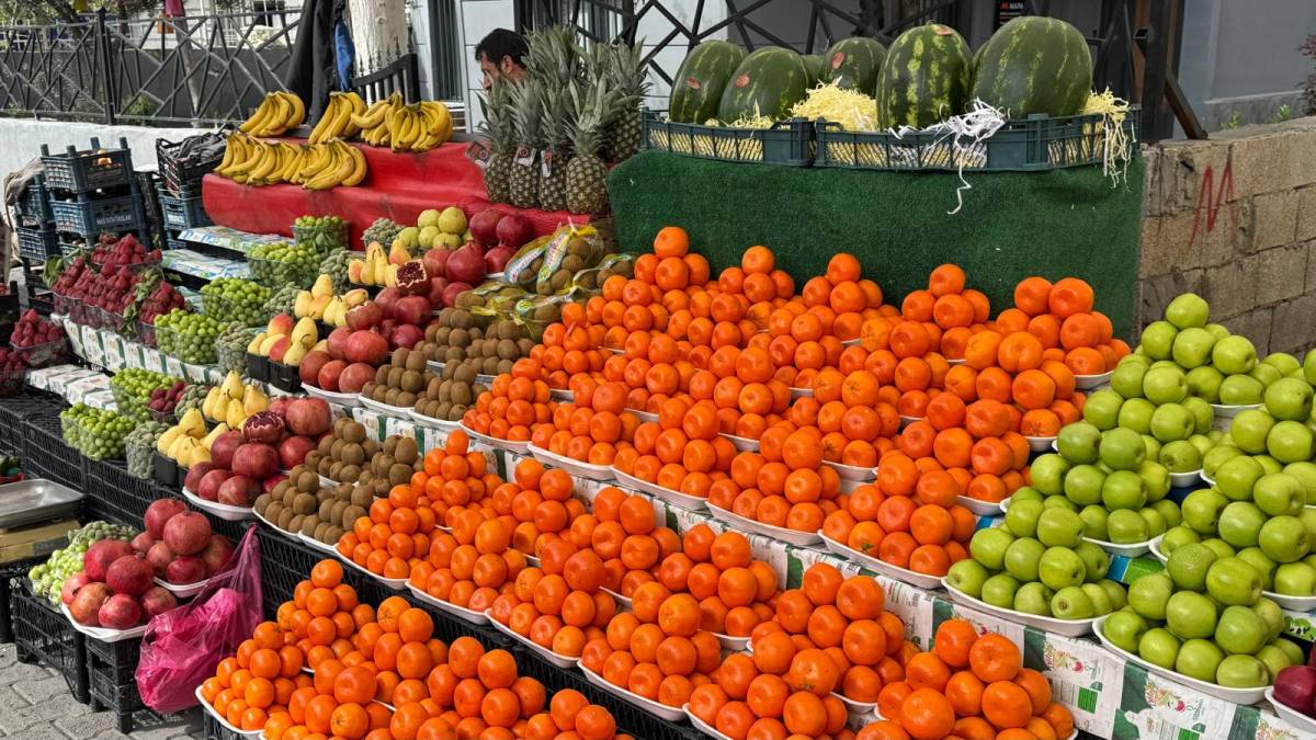 Üretimden tezgaha zam zinciri! Urfa’da bahar meyveleri cep yakıyor!