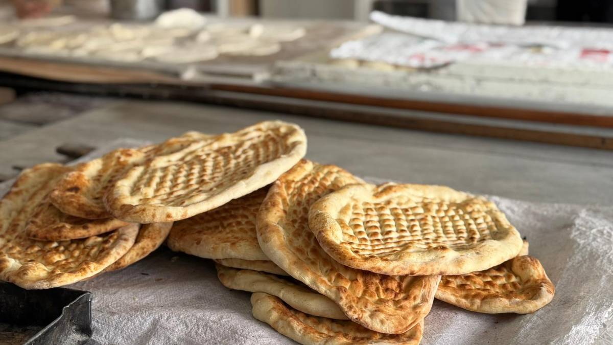 Şanlıurfa'da ekmeğe zam: Esnaf geç kalındı diyor vatandaş kalite bekliyor!