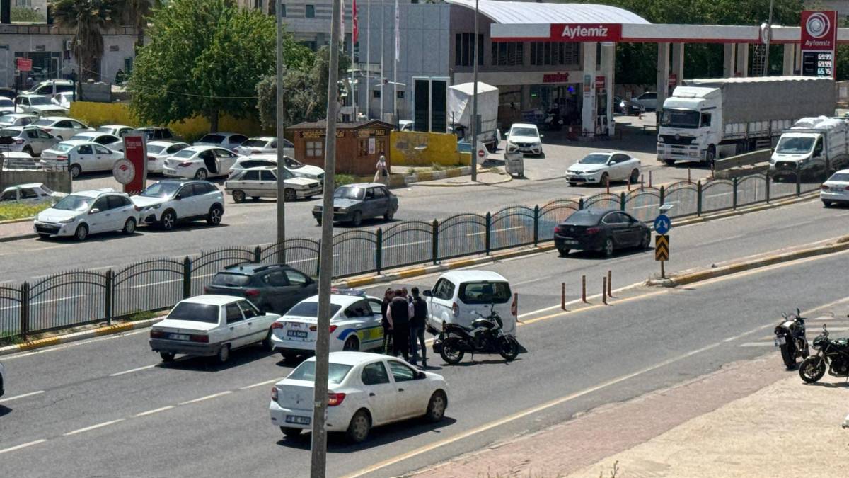 Şanlıurfa’da Sırrın Kavşağı’nda ters yön kazası!