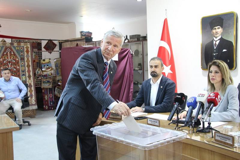 Eşme Belediye Başkan Vekili seçildi!