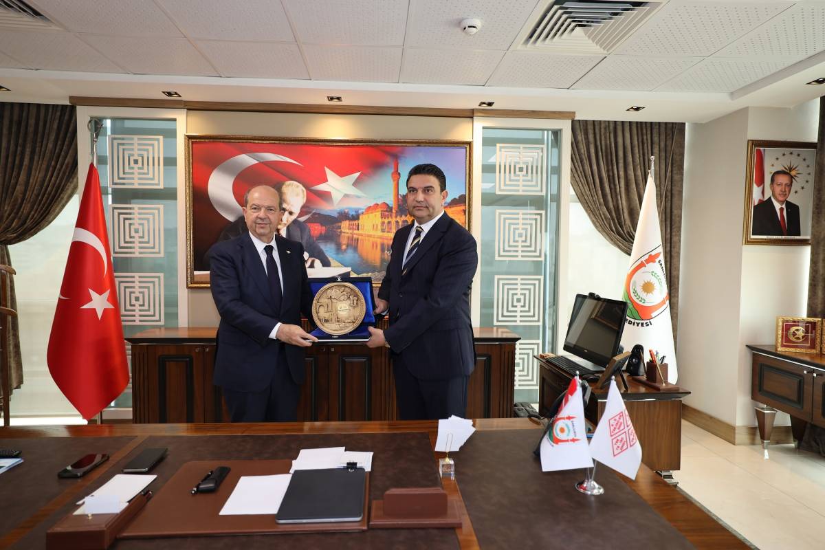 Eski Cumhurbaşkanı Tatar Şanlıurfa'da!