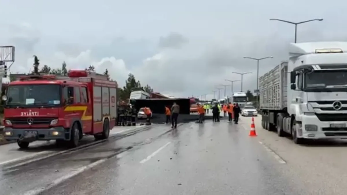 Kayganlaşan zeminde feci kaza!