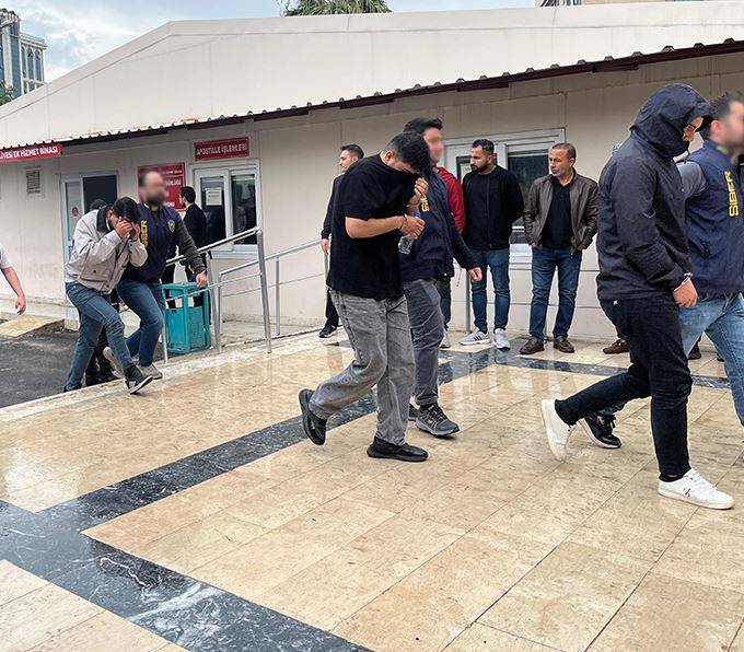 Urfa merkezli 7 ilde dev bahis operasyonu! Şüpheliler adliyeye sevk edildi!