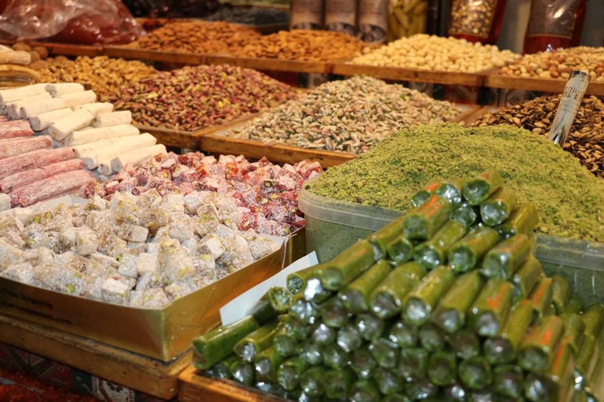 Gaziantep çarşılarına Şanlıurfa’dan turist akını!