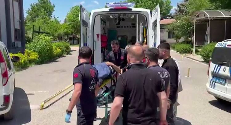 Bayram sabahı silahlı kavga: Çok sayıda kişi yaralandı!