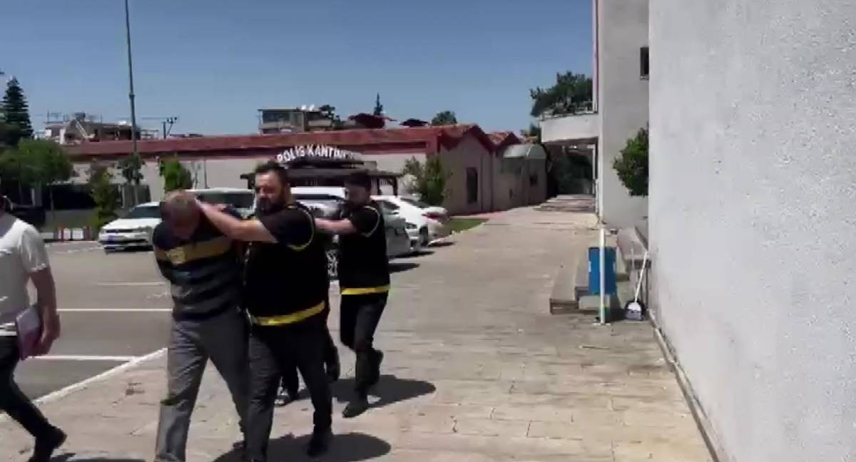 Seyir halindeki kamyonetten 40 kilo et çaldı!