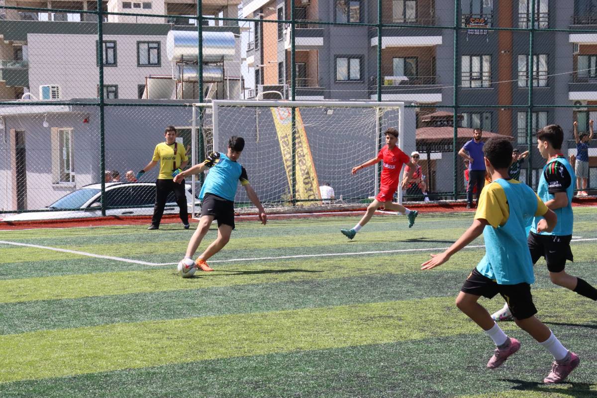 Büyükşehir'den okullar arası futbol turnuvası!
