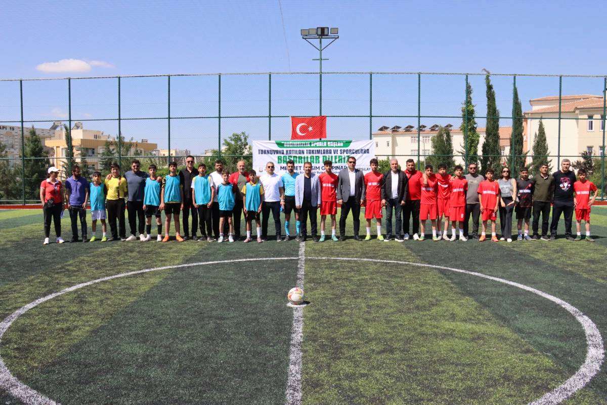 Büyükşehir'den okullar arası futbol turnuvası!