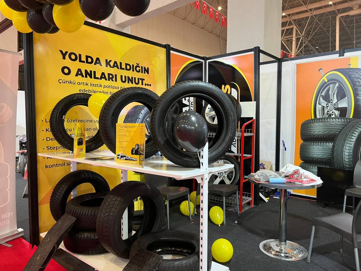 Geçmişten geleceğe otomobiller Şanlıurfa’da görücüye çıktı!