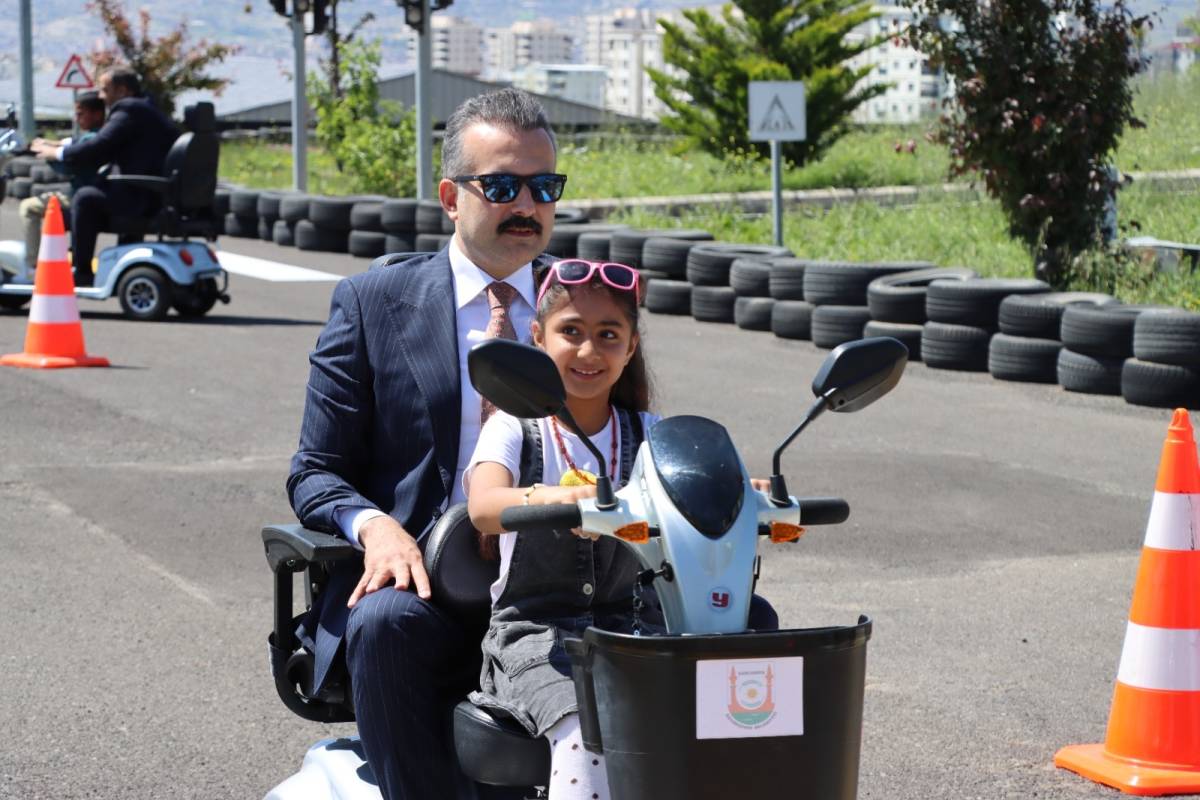 Urfa'da öğrencilere trafik bilinci eğitimi!