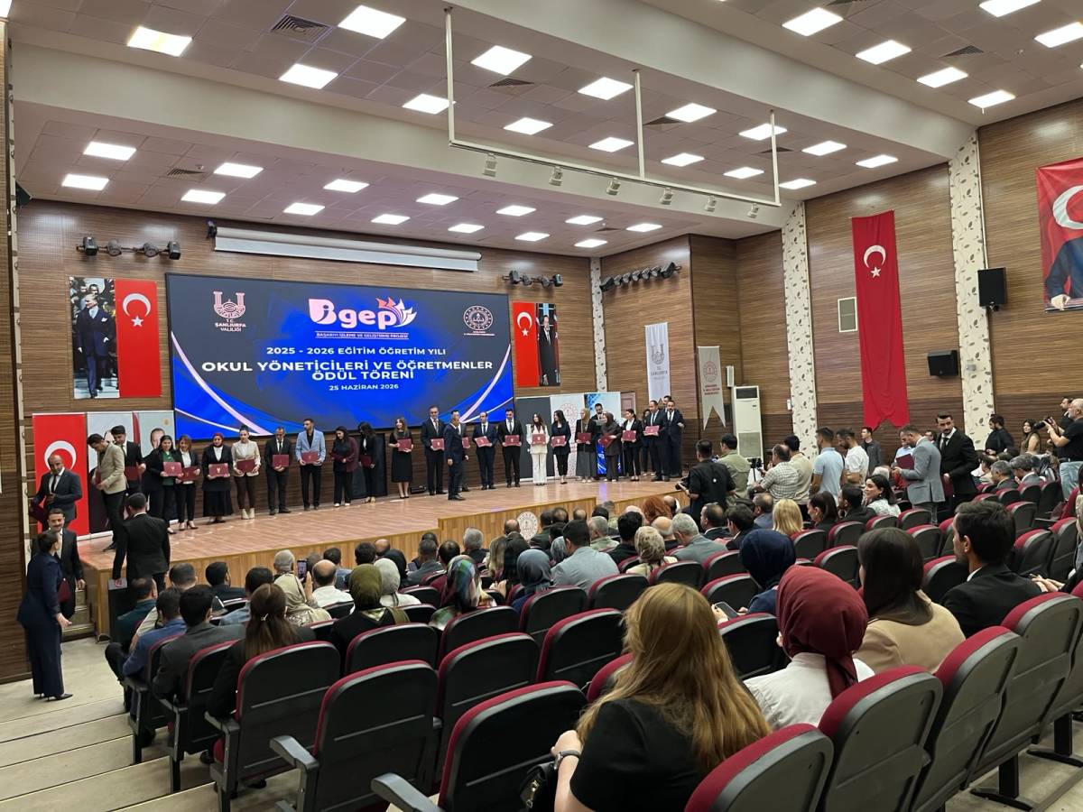 BİGEP kapsamında başarılı eğitimcilere ödül verildi!