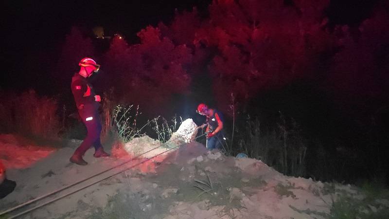 CHP'li isim 10 metreden çaya düştü: Arama çalışmaları sürüyor!