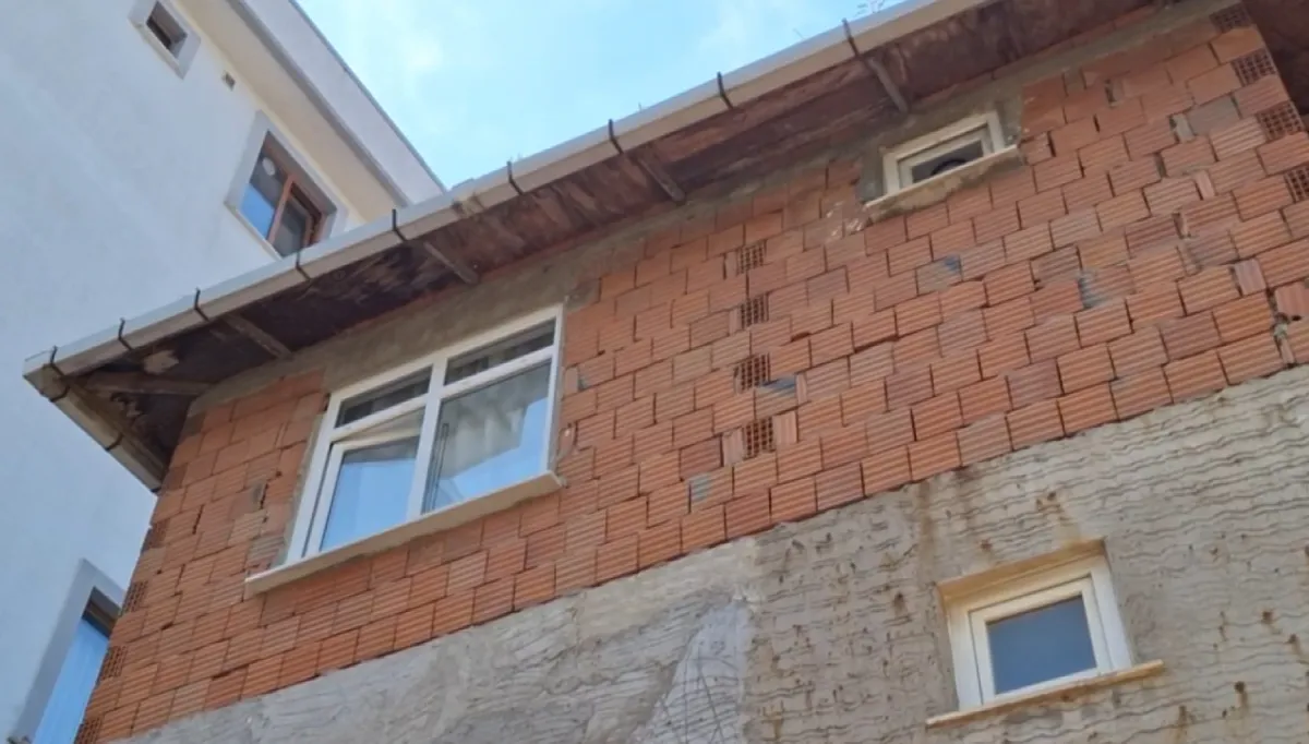 14 yıl önce boşandığı eski eşini silahla vurdu!