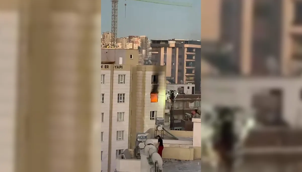 Urfa'da 9 katlı binada korkutan yangın!