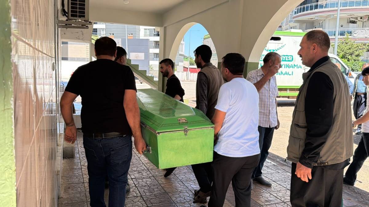 Kazada ölen 3 kardeş Siverek'te toprağa verildi!