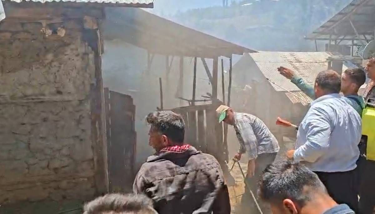 Yangın çıktığı ev kullanılamaz hale geldi!