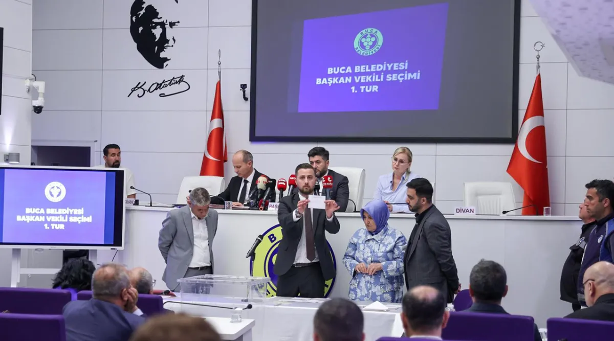 Buca Belediyesi'nde Başkanvekili CHP'li Hüseyin Benzer oldu!