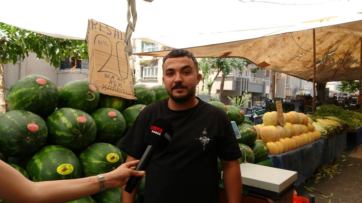 Urfalı esnaftan karpuz seçmenin püf noktaları!