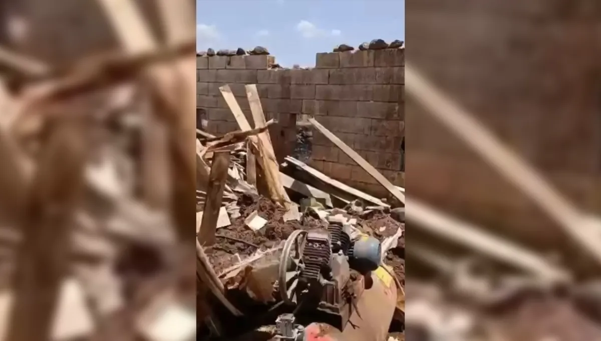 Urfa'da anız yangını tarım malzemelerini kül etti!