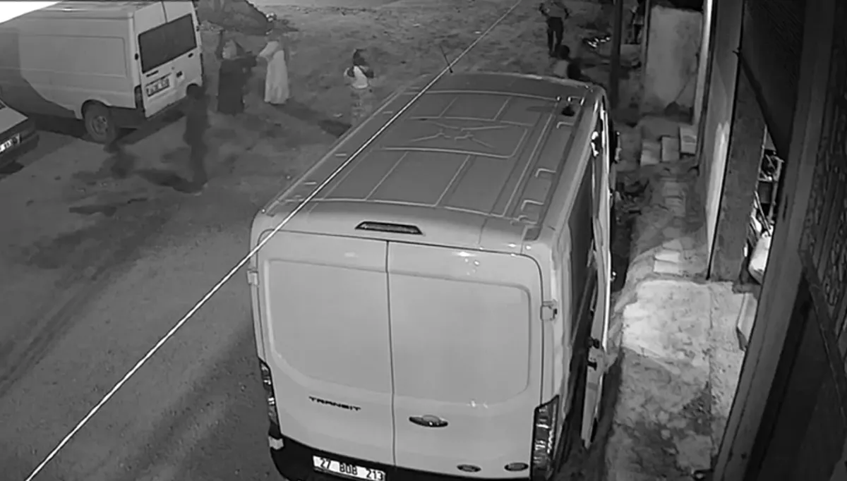 Suruç’ta 2 çocuğun yaralandığı patlama anı kamerada!