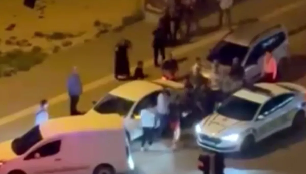Meydan savaşını aratmayan trafik kavgası!