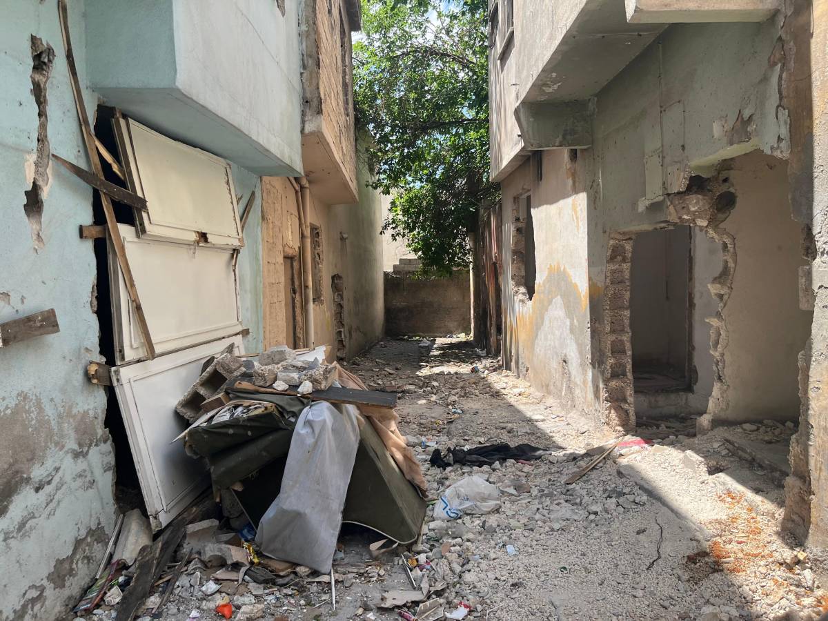 Urfa’da mahalleli isyan etti! Metruk evler madde bağımlılarına mesken oldu!