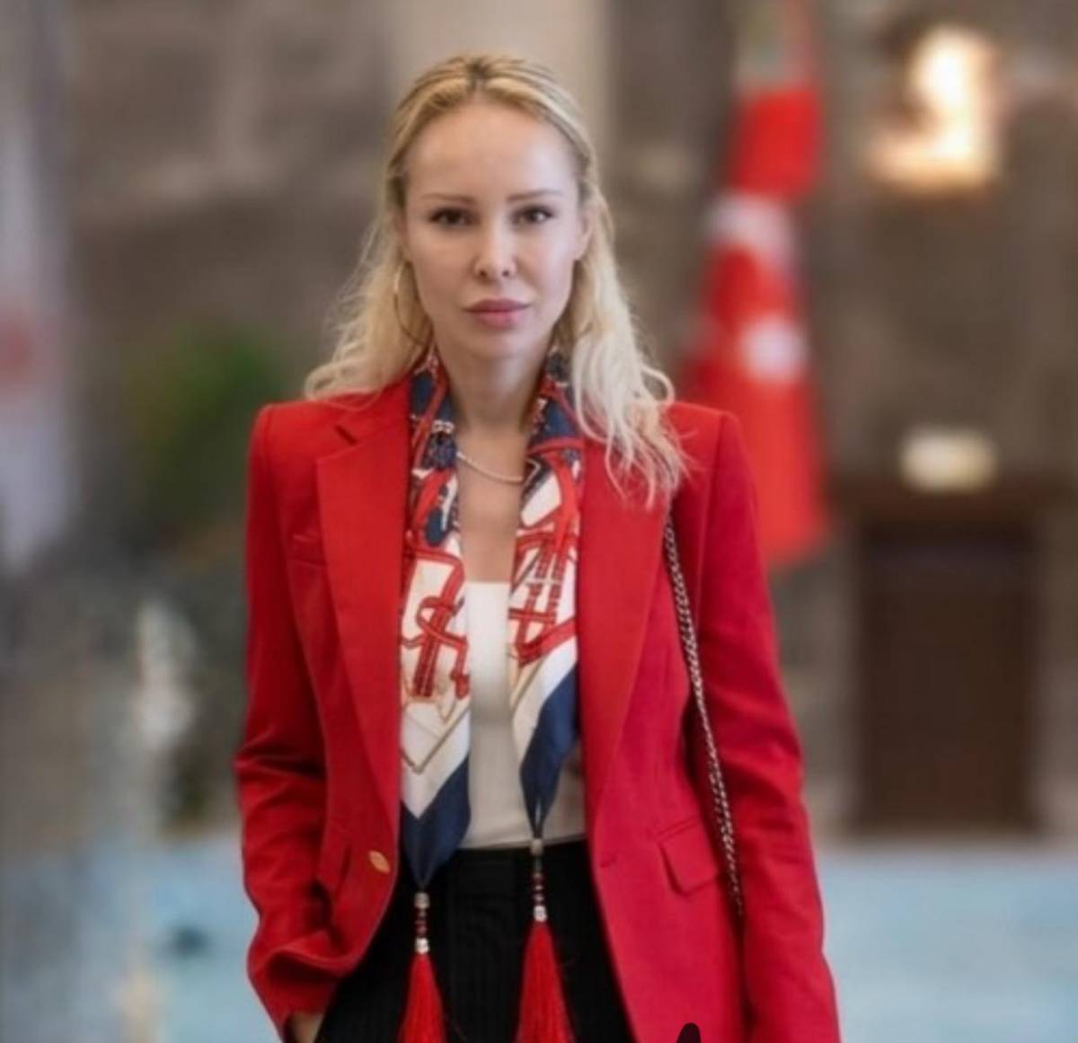 İbrahim Tatlıses'in eski eşi siyasete katıldı!