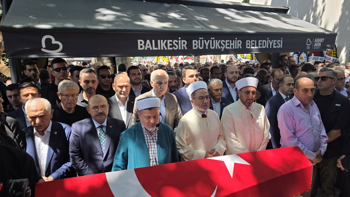 Eski AKP'li vekil son yolculuğuna uğurlandı!