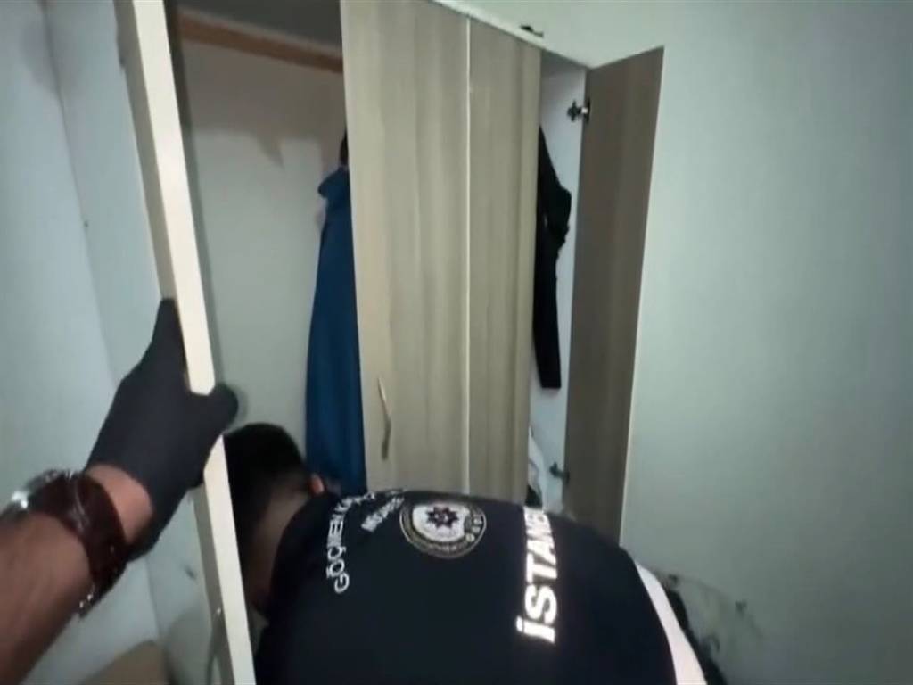 Kaçak göçmen operasyonu: 39 kişi yakalandı!