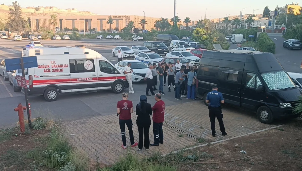 Urfa'da AVM'nin otoparkında erkek cesedi bulundu!