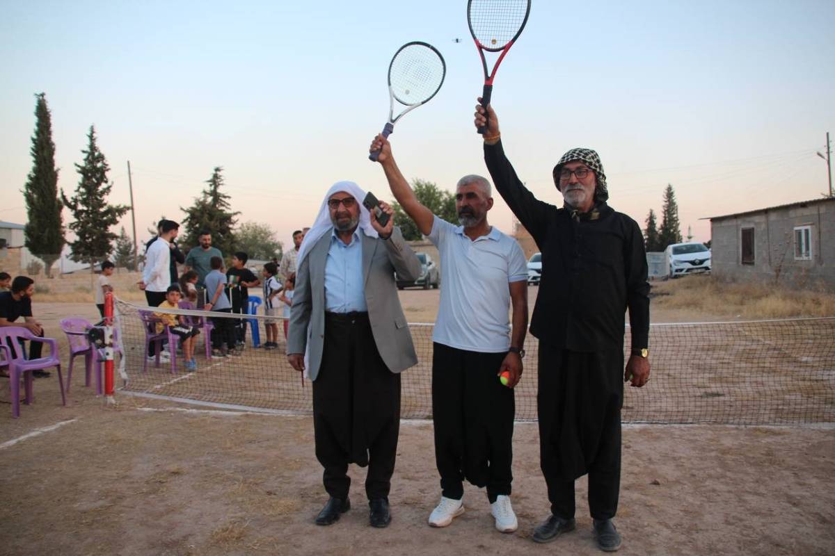 Şanlıurfa'da köylülerin tenis keyfi!